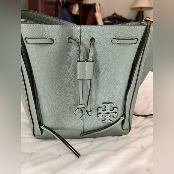 Tory Burch McGraw drawstring satchel in Blue Celadon NWT - Picture 2 of 4